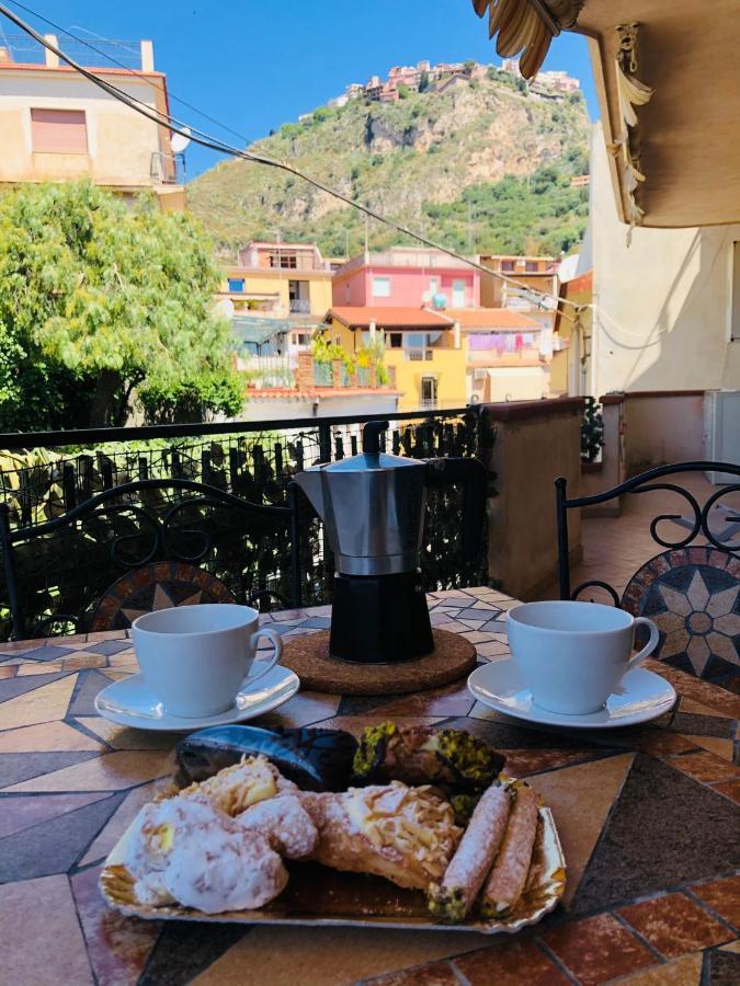 La Casa Di Marilena Apartment Taormina Luaran gambar
