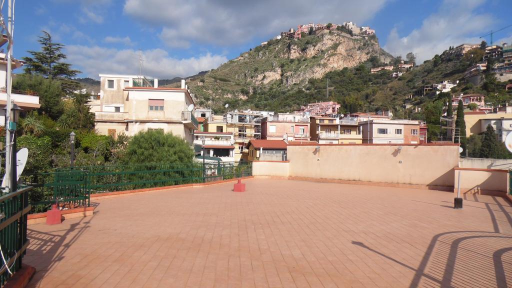 La Casa Di Marilena Apartment Taormina Luaran gambar