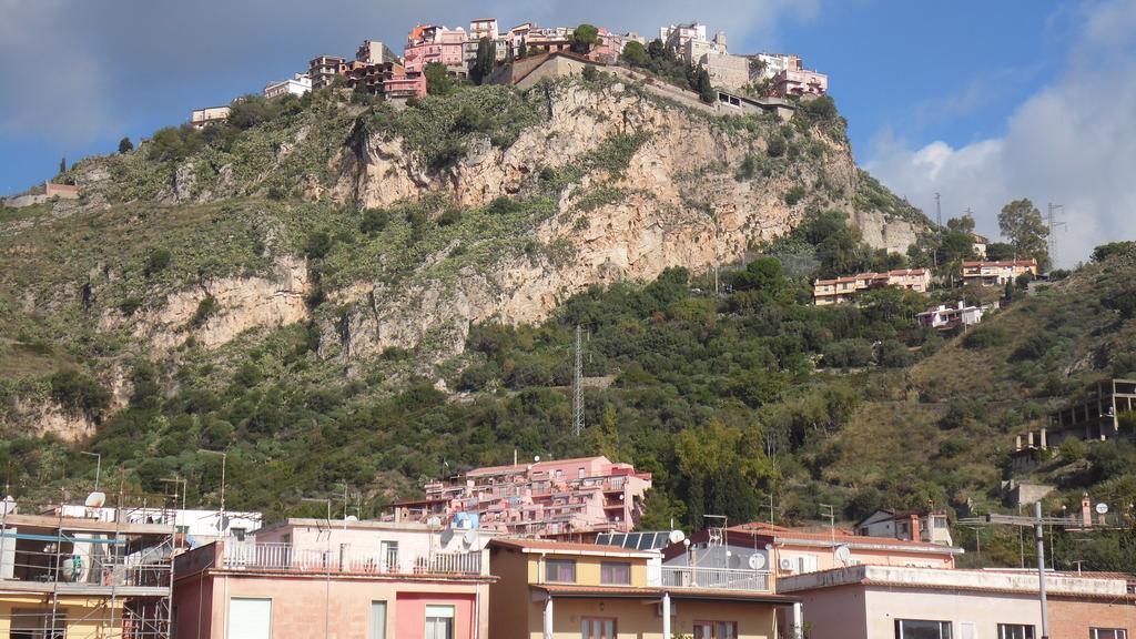 La Casa Di Marilena Apartment Taormina Luaran gambar
